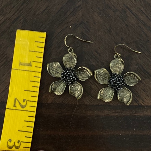 Dangly Wild Flower Earrings - Antique Gold Finish - Picture 5 of 5